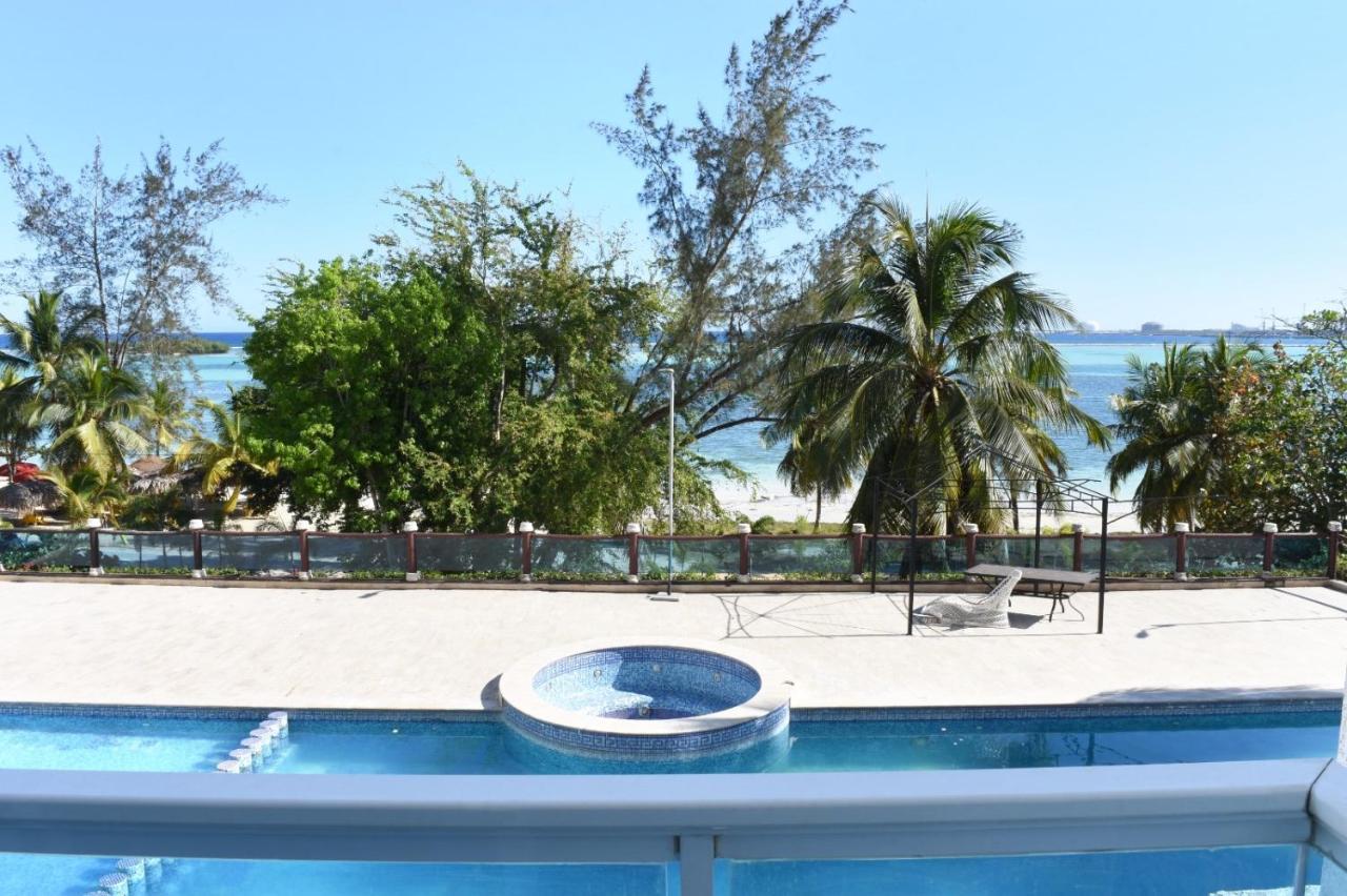 Dream Village Boca Chica Frente A La Playa Exteriör bild